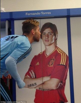 Fernando Torres Is Gay 16