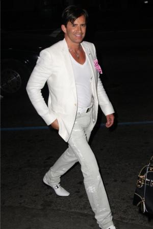 Celebrities Wearing White Suits Brad Pitt George Clooney Justin Bieber
