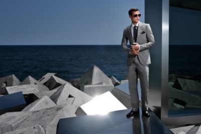 Mens Fashion Suits Designers on Men   S Suit And Tie Fashion  Check Out These Guys In Pinstripe Suits