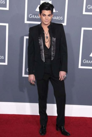Also at the same Grammy Awards Latino hunk Ricky Martin wore an Armani 