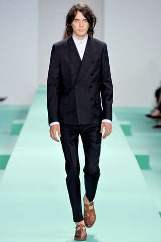 Are Skinny Jeans or Trousers Still In Style: 2012-13 Men's Fashion