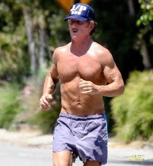 Beach Shorts For Older Mature Men: Dr. Drew Pinsky | FAMEWATCHER