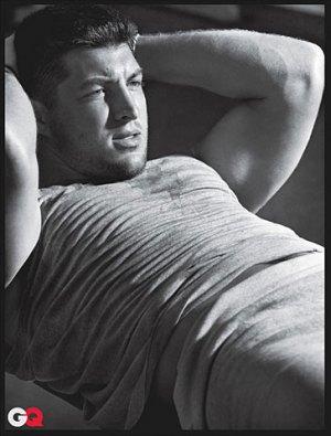 Tim Tebow Workout abs crunch