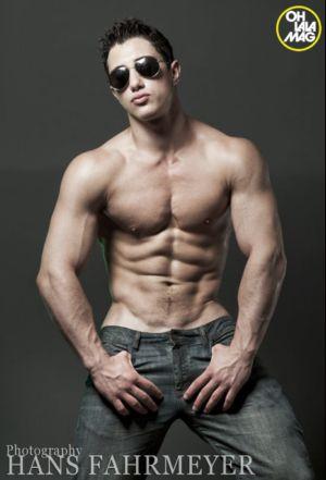 italian male model shirtless abs on damiano frascoli