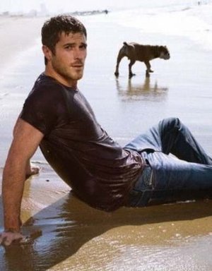 hot men in wet jeans dave annable
