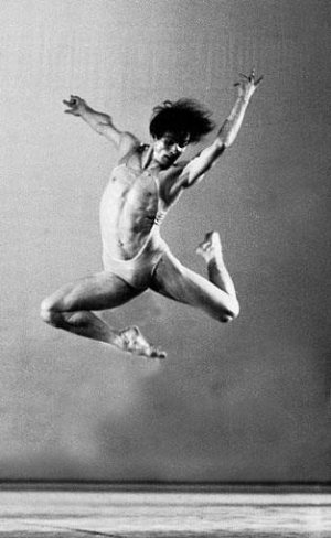 Famous Male Ballet Dancers rudolf nureyev