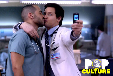 Peter Facinelli gay kissing Haaz Sleiman in Nurse Jackie