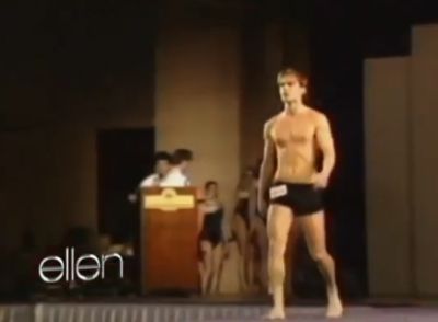 seann william scott underwear model runway - ellen show