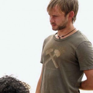 dominic monaghan fashion style guess vintage shirt
