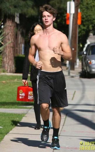 patrick schwarzenegger shirtless workout running