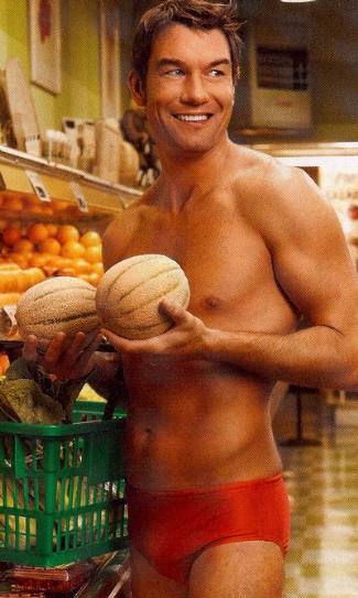 Jerry O Connell - shoping in speedo
