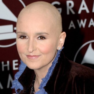 bald-female-singers-melissa-etheridge-breast-cancer-treatment