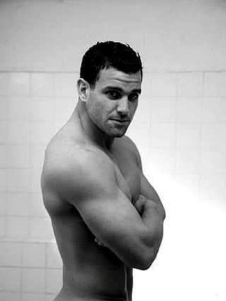 naked canadian rugby players - james pritchard in the shower