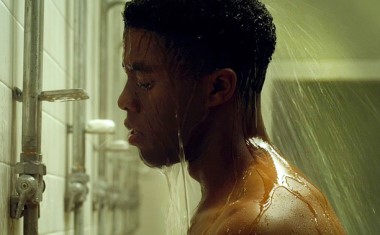 chadwick boseman shirtless - in shower - 42 movie as jackie robinson