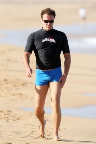 male celebrities wearing short shorts julian mcmahon