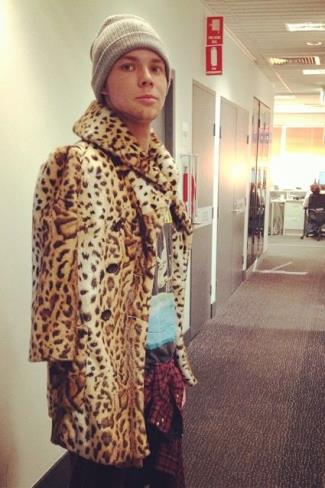 ashton irwin fashion - leopard print coat