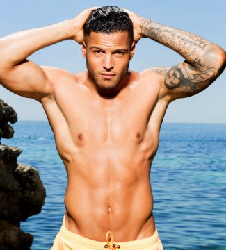 luis morrison shirtless footballer on love island