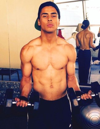 quincy brown working out shirtless