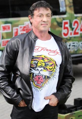 old men fashion style - sylvester stallone - ed hardy shirt