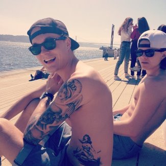 Victor Lindelof shirtless with brother