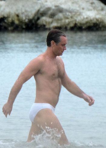 white speedo celebrity - jude law in the new pope