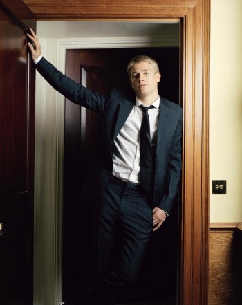 charlie hunnam hot in suit