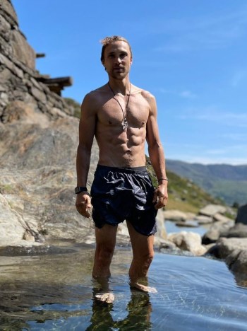 william moseley abs body