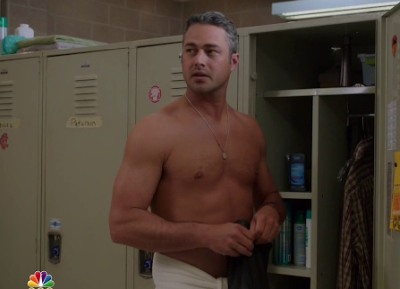 taylor kinney shirtless in chicago fire