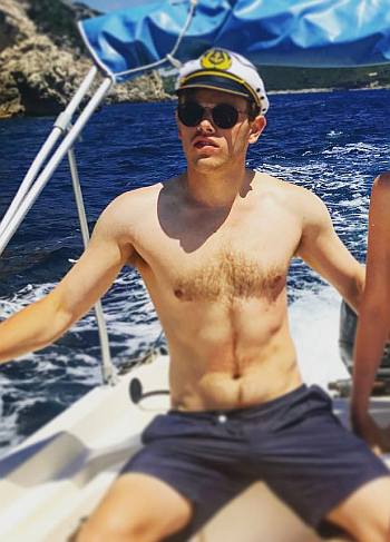 Callum Woodhouse Shirtless, Gay or Girlfriend, The Durrells.