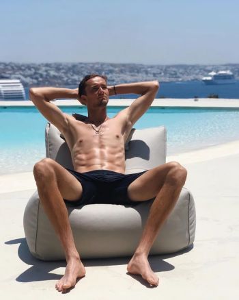 Daniil Medvedev shirtless body