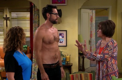 Todd Grinnell shirtless in one day at a time2