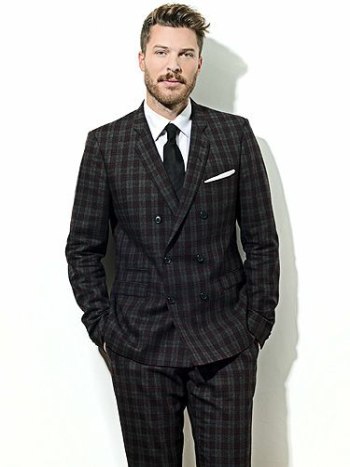rick edwards hot in suit