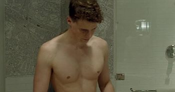 Ruairi O’Connor shirtless in the postcard
