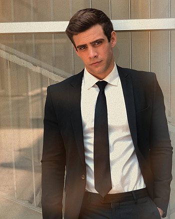 andres baida hot in suit