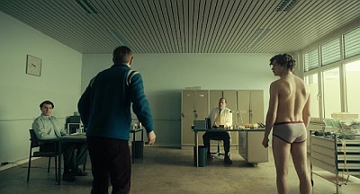 Damian Hardung underwear briefs in Auerhaus2