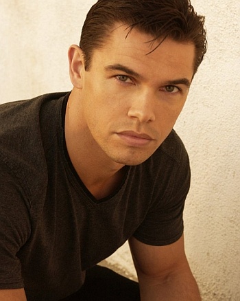 Paul Telfer young