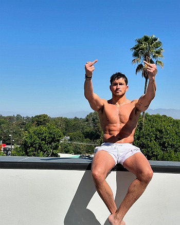 Robert Scott Wilson shirtless