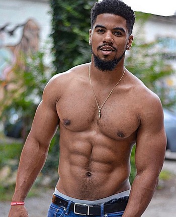 julian horton shirtless body