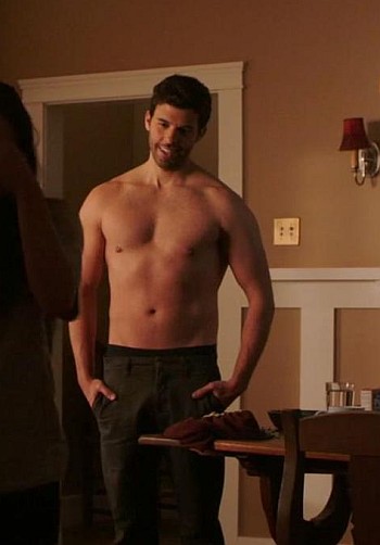 steven krueger shirtless in roswell new mexico